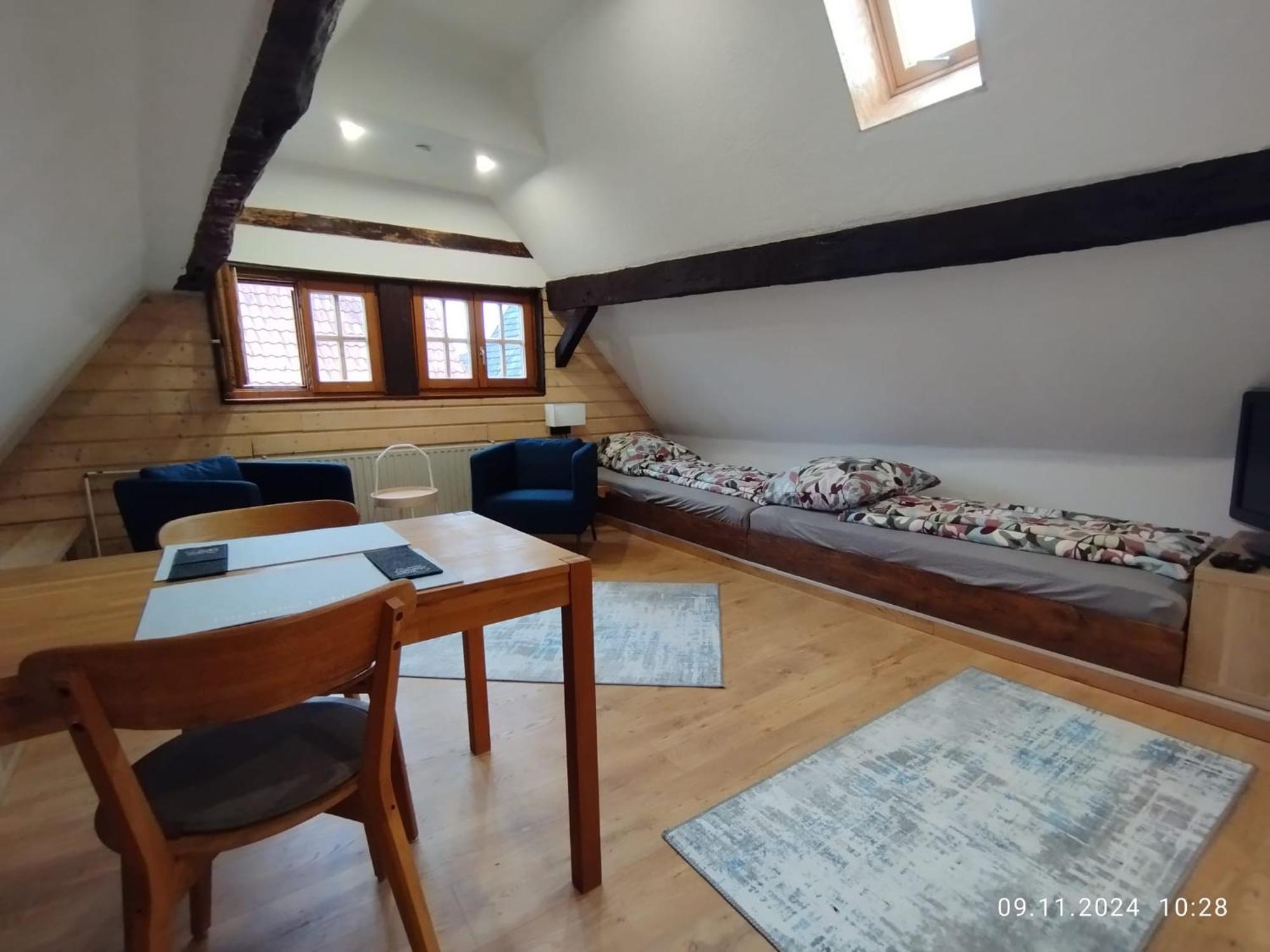 Apartment Dachgeschosswohnung In Der Altstadt Inklusive Parkplatz