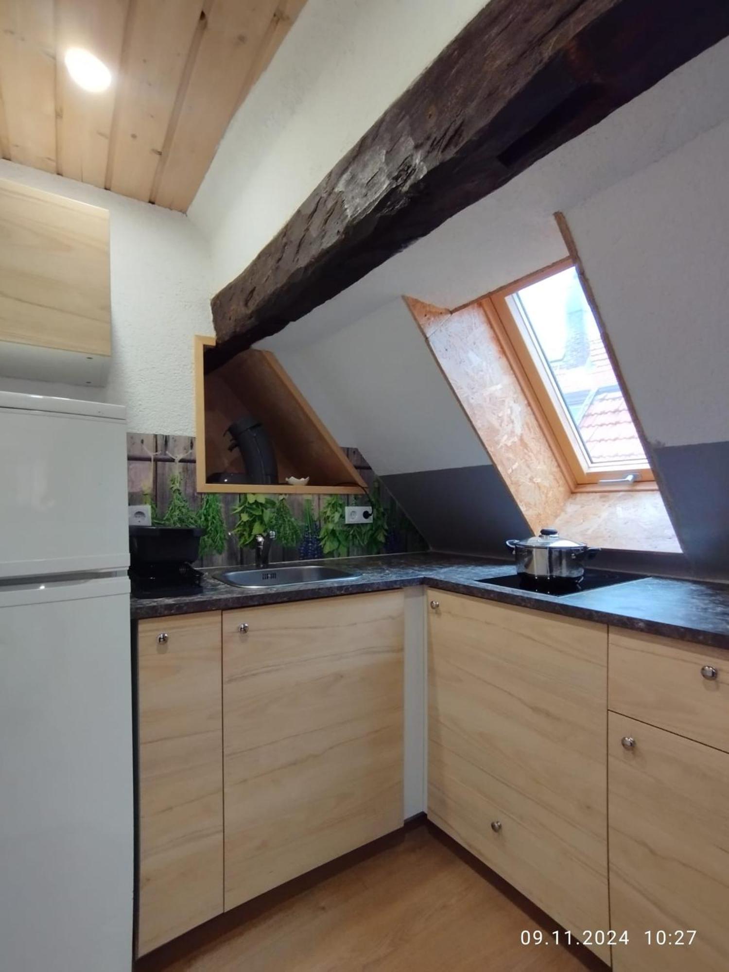Apartment Dachgeschosswohnung In Der Altstadt Inklusive Parkplatz *